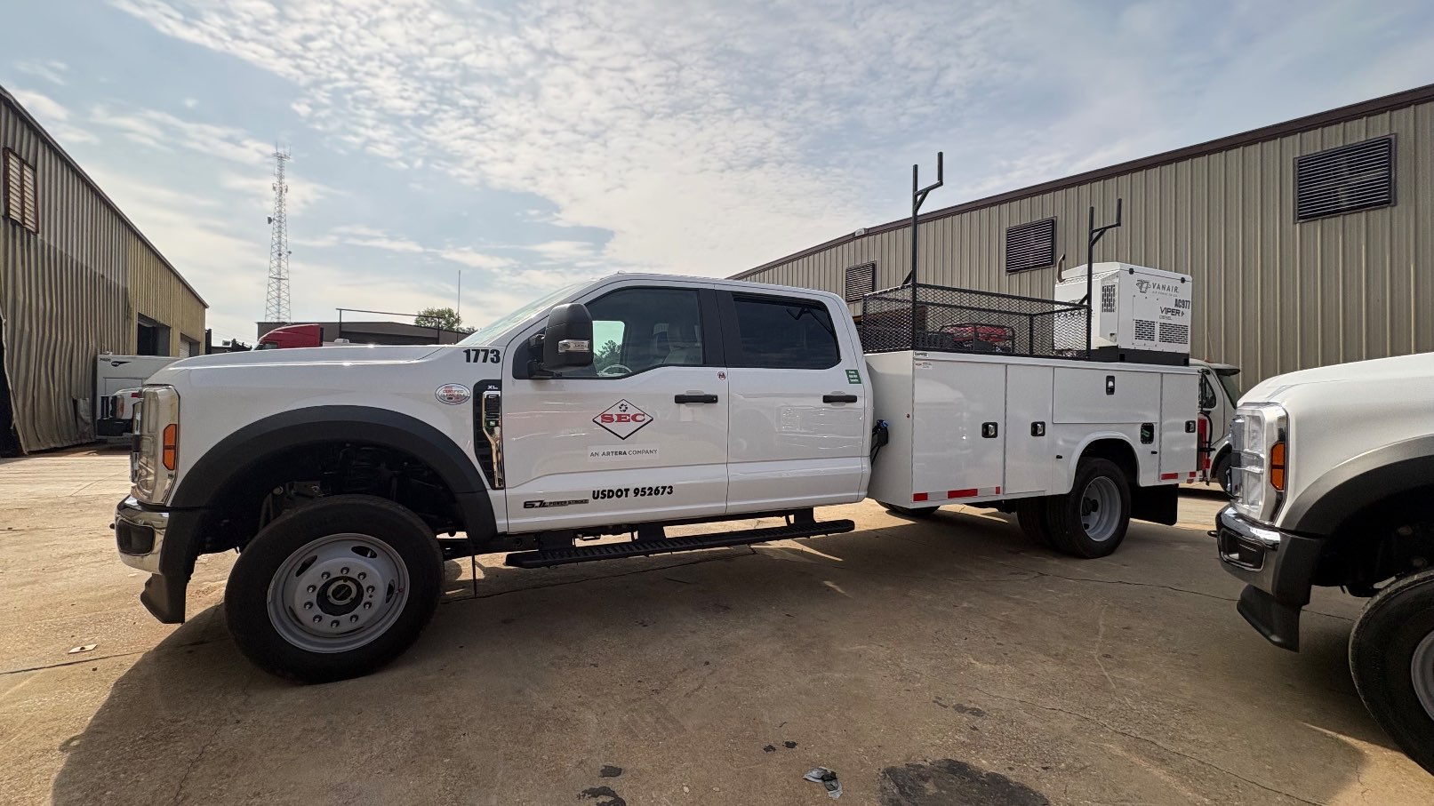 Service Body Side Profile